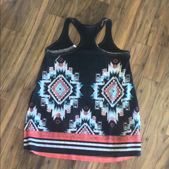 Tanktop. - Picture 3 of 3